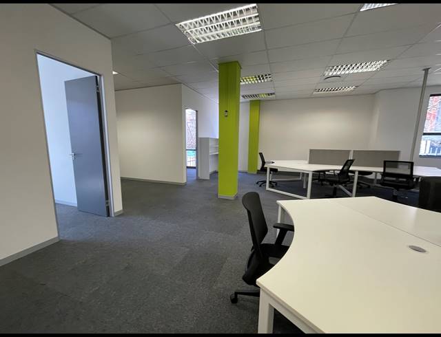 304M² OFFICE TO LET IN RIVONIA